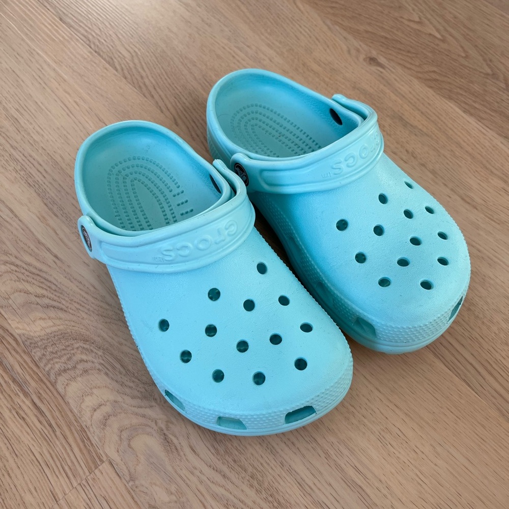 CROCS Aqua Blue Classic Clogs